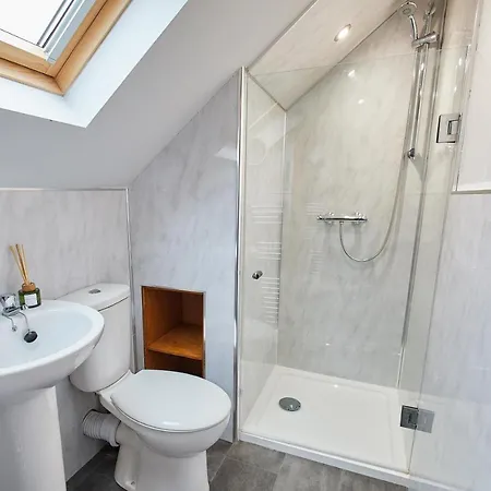 Host & - Fawcett * Tollerton (Yorkshire)