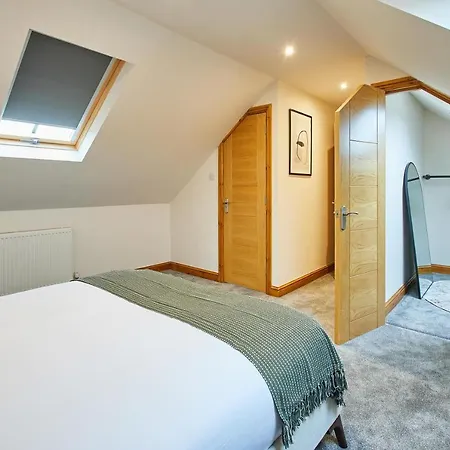 Host & - Fawcett * Tollerton (Yorkshire)